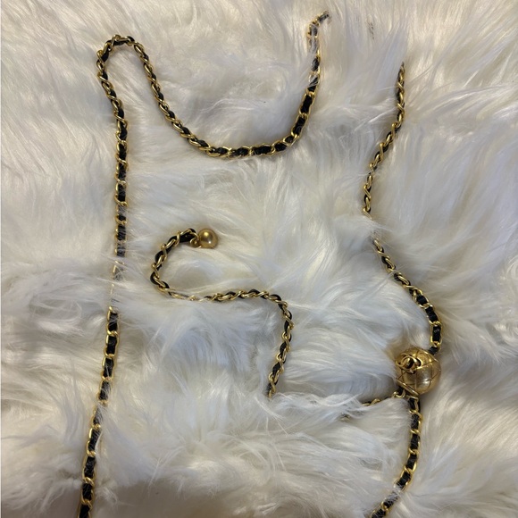 CC Novelty Black Top Handle Makeup Bag with Gold Chain - Picture 9 of 11